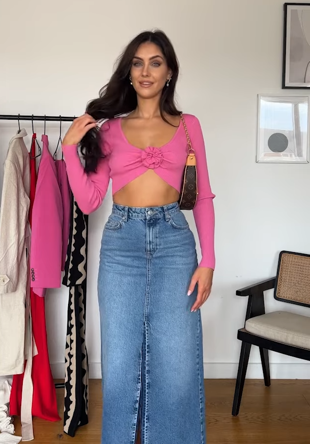 Fine Knitted Cropped Flower Detail Sweater